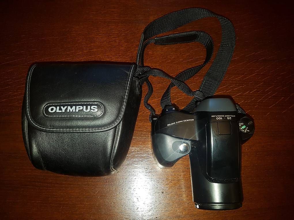 Fotocamera: Macchina fotografica OLYMPUS CENTURION – Usato da Contra venduto da urs.betschart