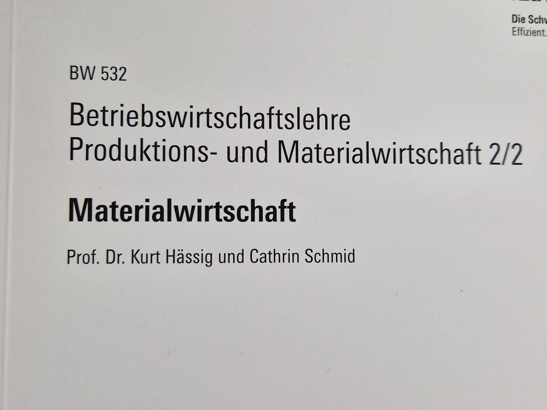 Libri: Kursprogramm (Unternehmenspolitik) – Usato da Muhen venduto da Restwert_Muhen 6