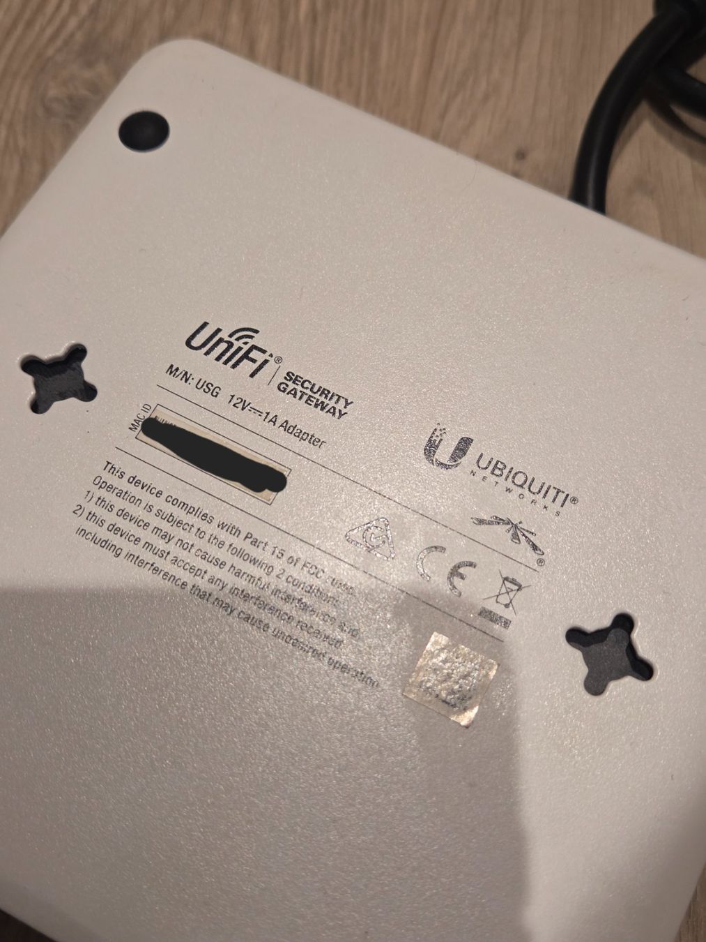 Unifi Modem & Router: Unifi Security Gateway – Usato da Lengnau AG venduto da bdaenzer 1