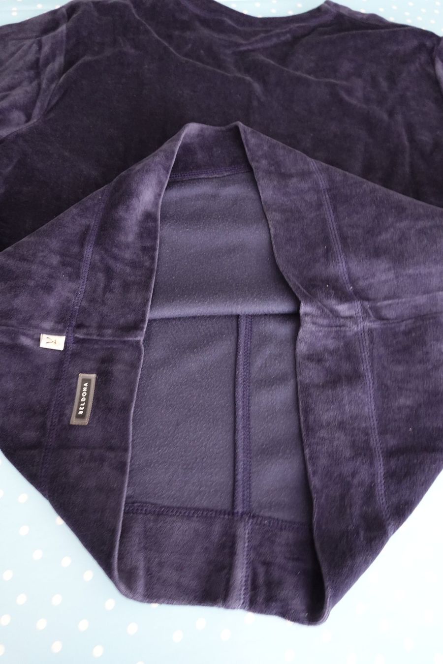 Beldona Maglioni & Felpe: edler Beldona Samt Pullover, Dunkelblau, Gr. M Nachtdress – Usato da Jona venduto da simongarden 6