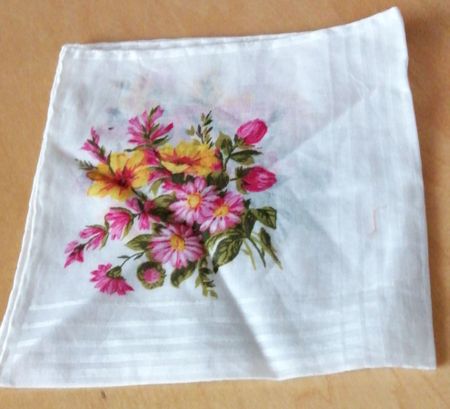 Schönes Vintage Stofftaschentuch Blumen