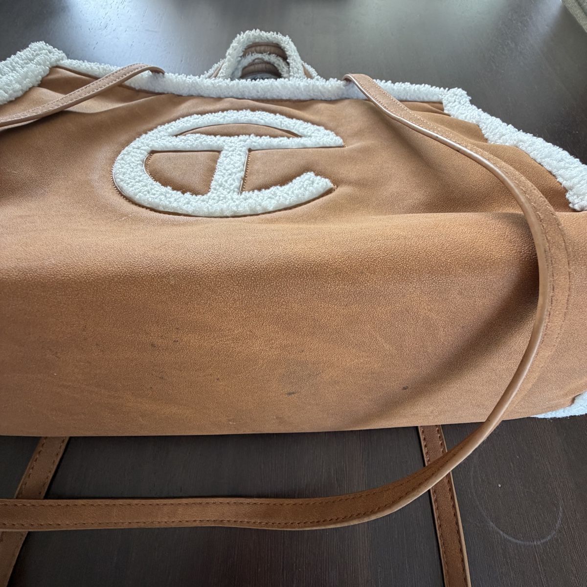 Ugg Borse da donna: Telfar x Ugg Tasche – Usato da Uetikon am see venduto da seller.2020 1