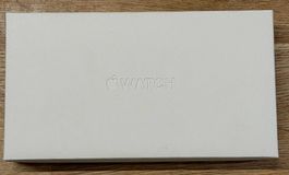 Apple Watch Ultra 2  49 mm  Titan  Celullar