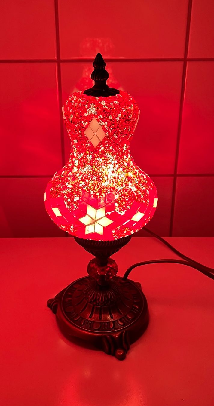 Lampade: Mosaiklampe, rot-weiss, Handmade – Nuovo (secondo la descrizione) da Fischbach-Göslikon venduto da Rosatt 1