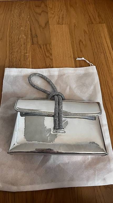 Borse da donna: Dune London Tasche – Usato da Liestal venduto da Schatzsucher90