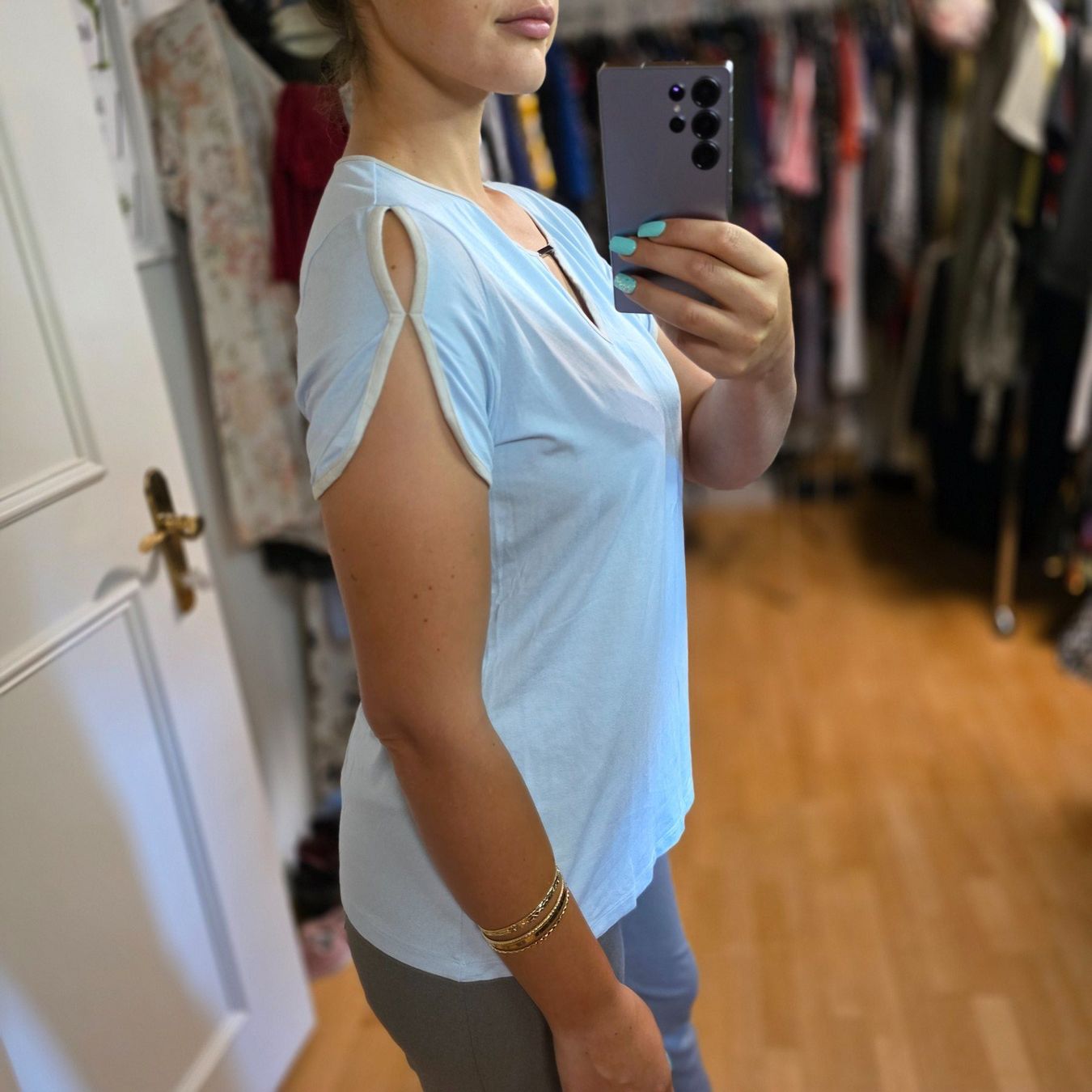 T-shirt: Amy Vermont  Shirt, hellblau, Gr. 40, Top Zustand – Usato da Wald ZH venduto da CapLux 1