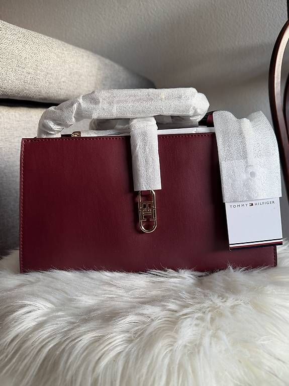 Borse da donna: Sac à main TOMMY HILFIGER  – Usato da Genève venduto da yas_j8jz