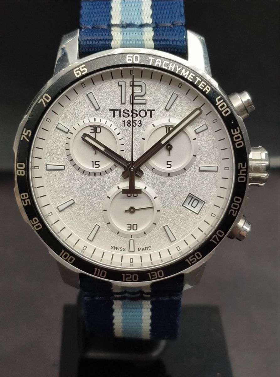 Tissot Orologi: Tissot Chronograph mit Stoffarmband – Usato da Hermetschwil-Staffeln venduto da Sharone4