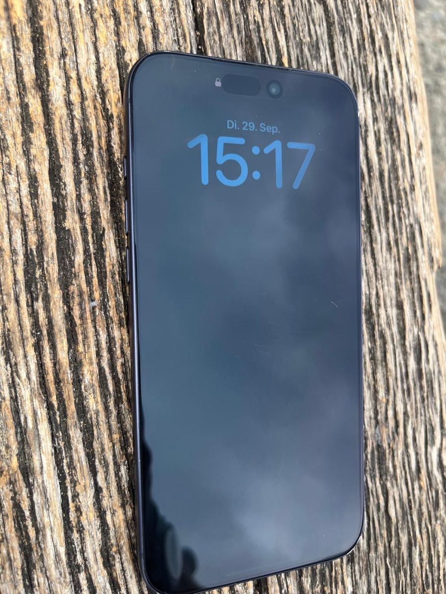Apple Portables: Iphone 17 Pro Max – D'occasion à Zürich par AlexaP1998 1