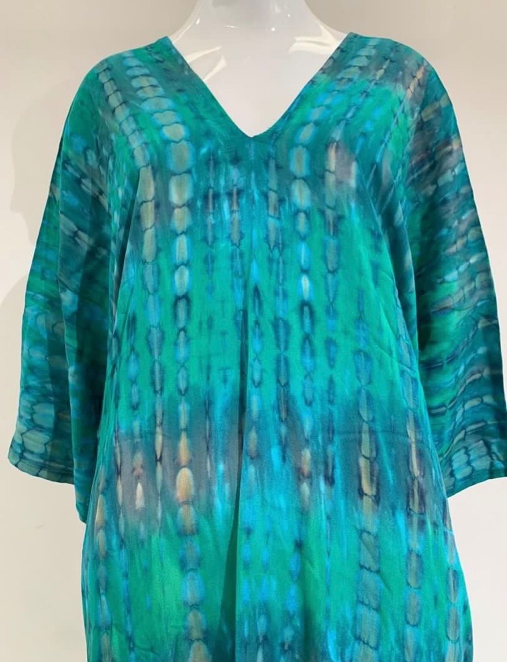 Vestiti: TURQUOISE TIE DYE KAFTAN Effortless Resort Elegance – Nuovo (secondo la descrizione) da Zürich venduto da Souljunic 6