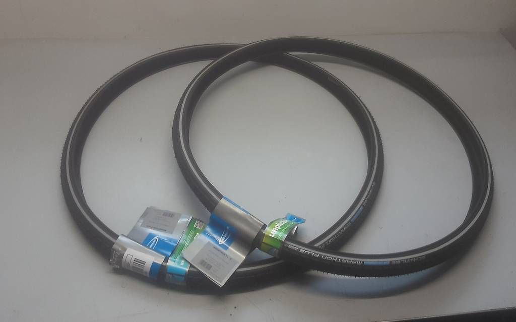 Pneumatici & Ruote complete: Velopneus 2 Stk. Schwalbe 28x1.10 – Usato da Ueberstorf venduto da Erikali333