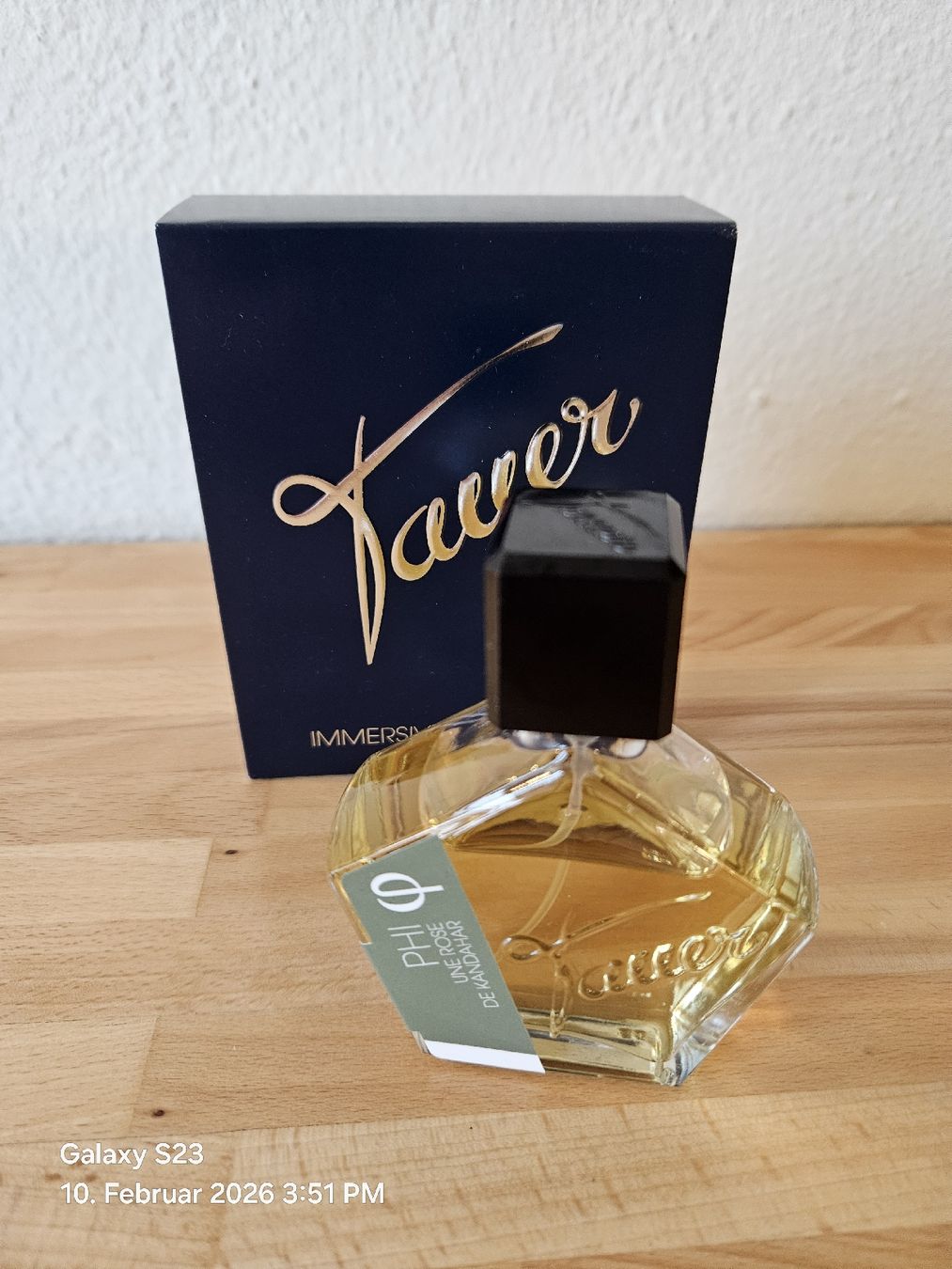 Profumi & Eau de Toilette: Tauer Parfum "PHI-une Rose de Kandahar" – Usato da Zürich venduto da mai_h2hh