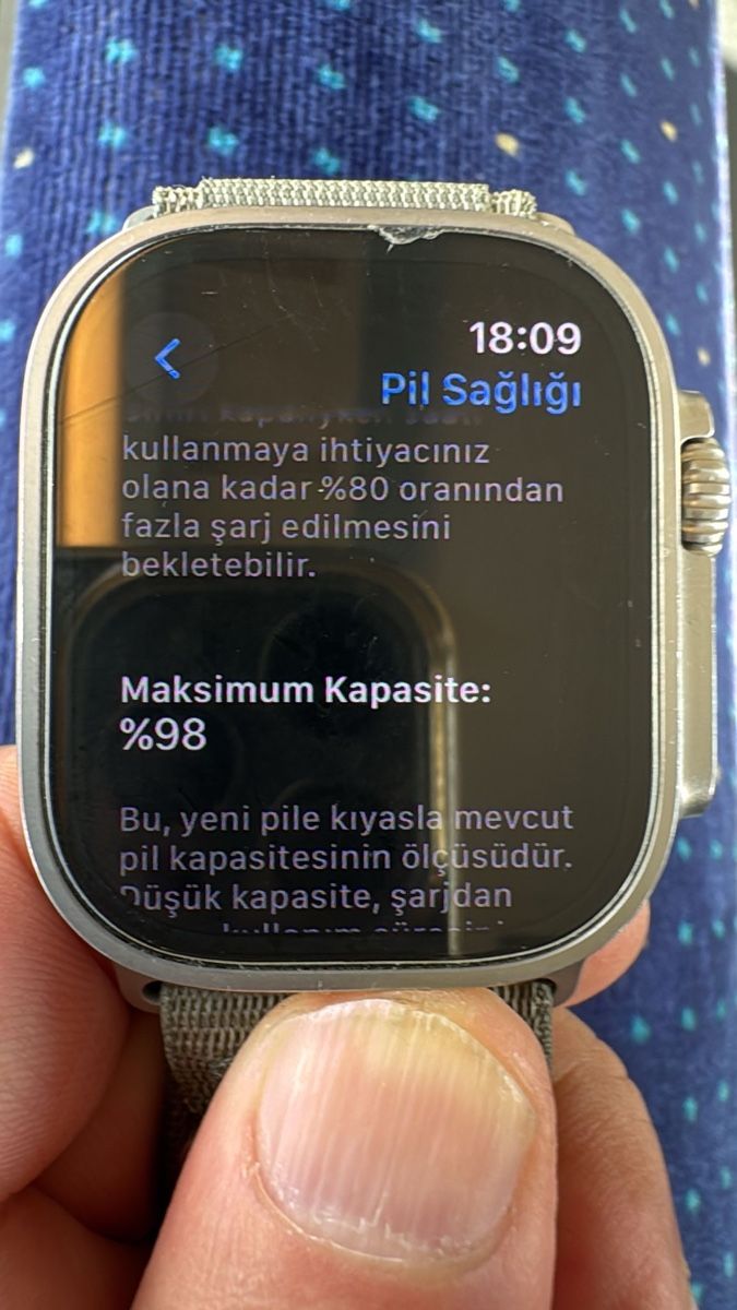 Apple Smartwatch: Apple Ultra Watch 2 Titanium Case 48 mm – Nuovo (secondo la descrizione) da Lausanne venduto da meh_8clz 1