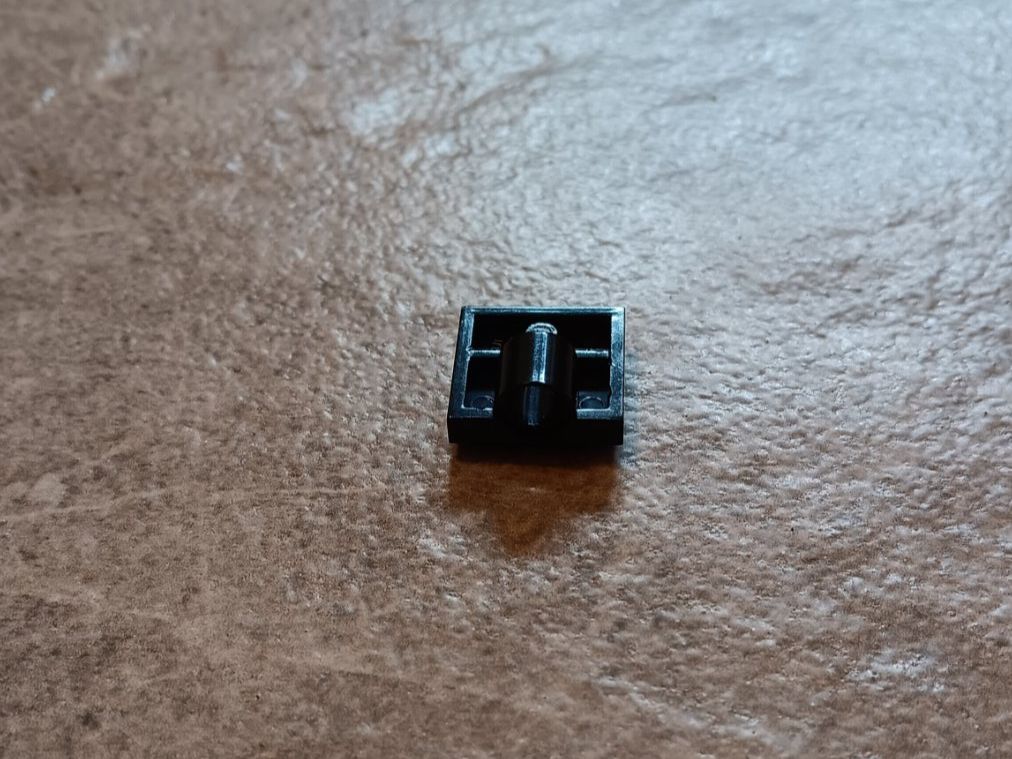 Lego Kit di costruzioni: Lego - Technic - Plate 2x2 with connection - Black - 10x – Usato da COLLOMBEY venduto da Lego80s