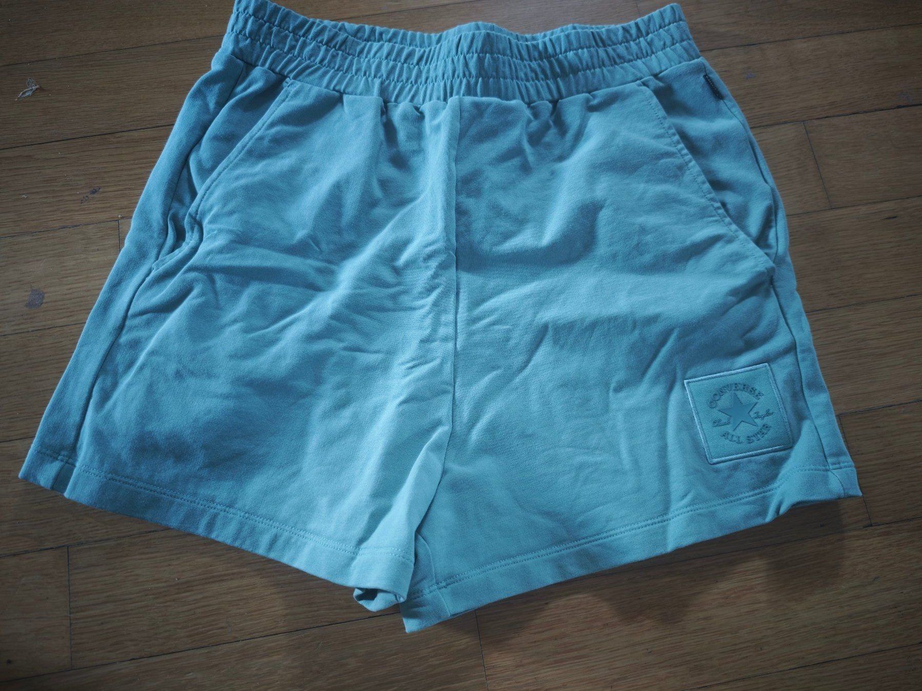 Converse Hosen: Converse Shorts – Gebraucht aus Bonstetten von lin_fy7n