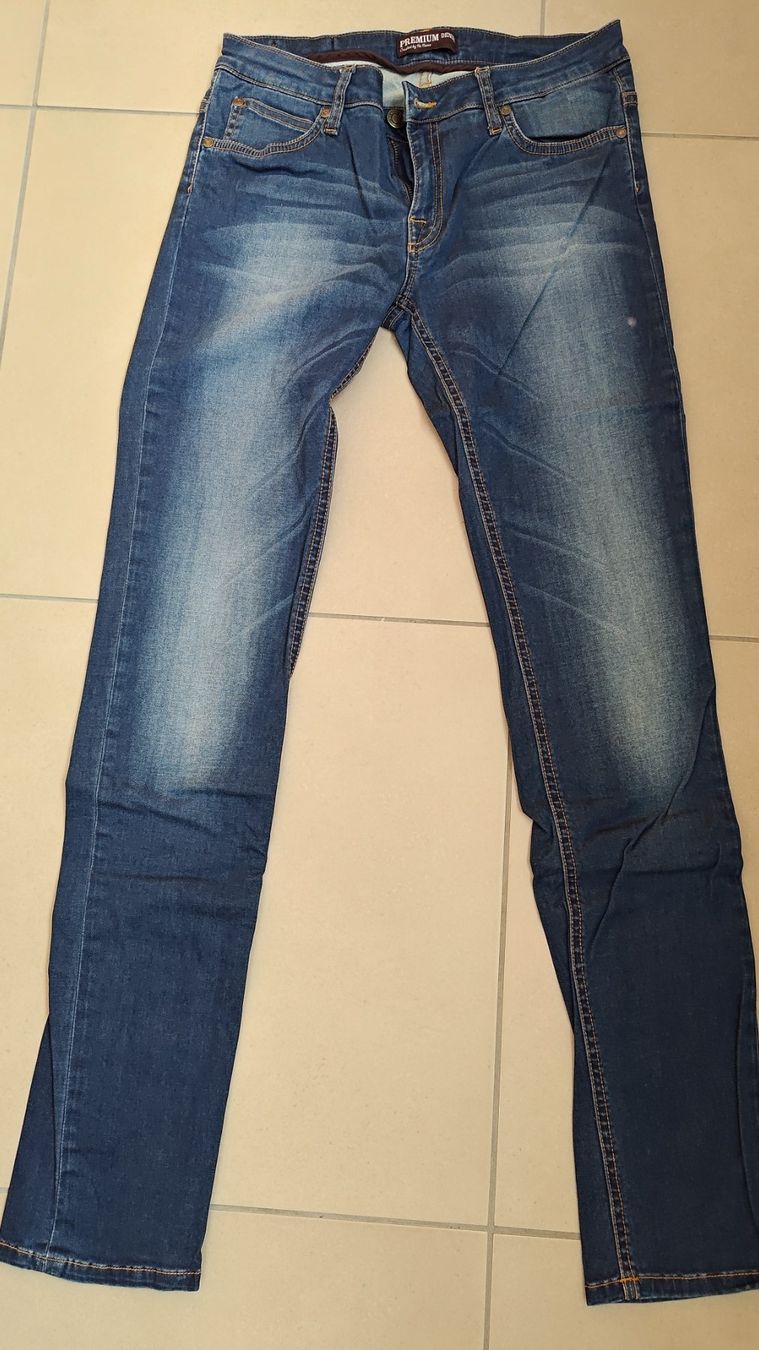 Jeans: Jeans – Gebraucht aus Oberkulm von deb_wvs9