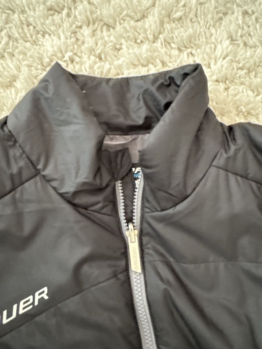 Bauer Vestes: Bauer Daunenjacke Grösse L – D'occasion à Galgenen par Sotili 2