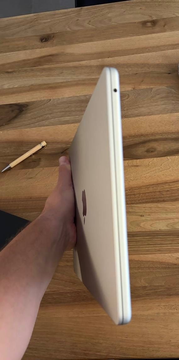 Apple Notebook: Apple MacBook Air 13“ M4 16GB RAM silber – Usato da Niederwangen BE venduto da OmarFresh 4