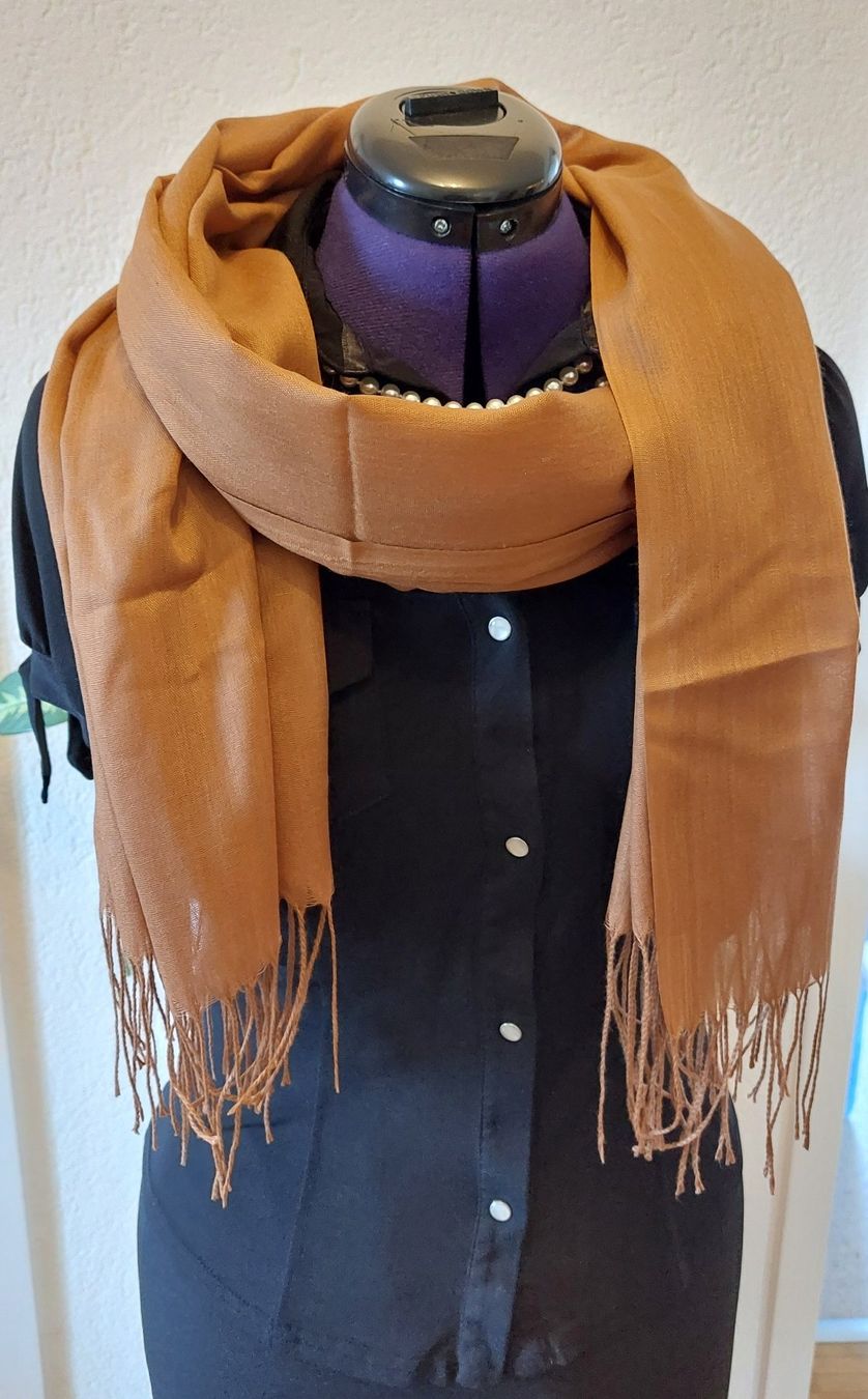 Foulard & Sciarpe: Weiche Pashmina Schal braun – Nuovo e nell'imballaggio originale da Zollikofen venduto da Blackie 4