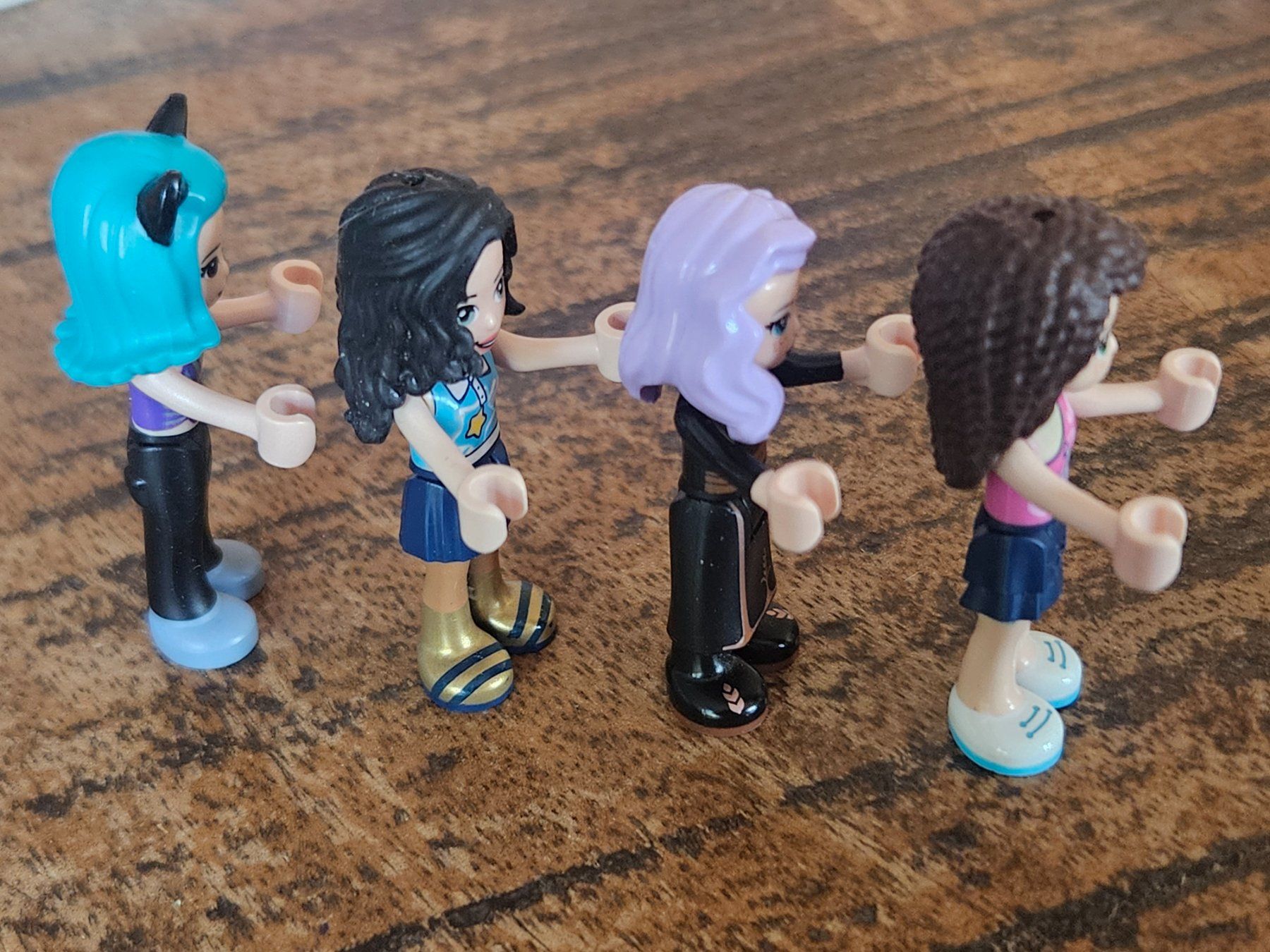 Lego Baukästen: lego lot de 4 figurines friends – Gebraucht aus Confignon von Ecrofigs 3