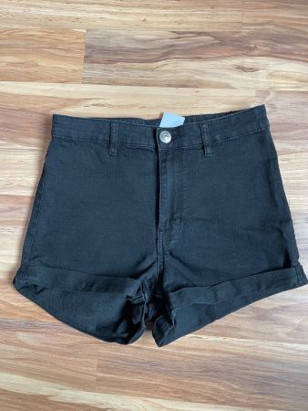 Kurze Hosen Grösse 176