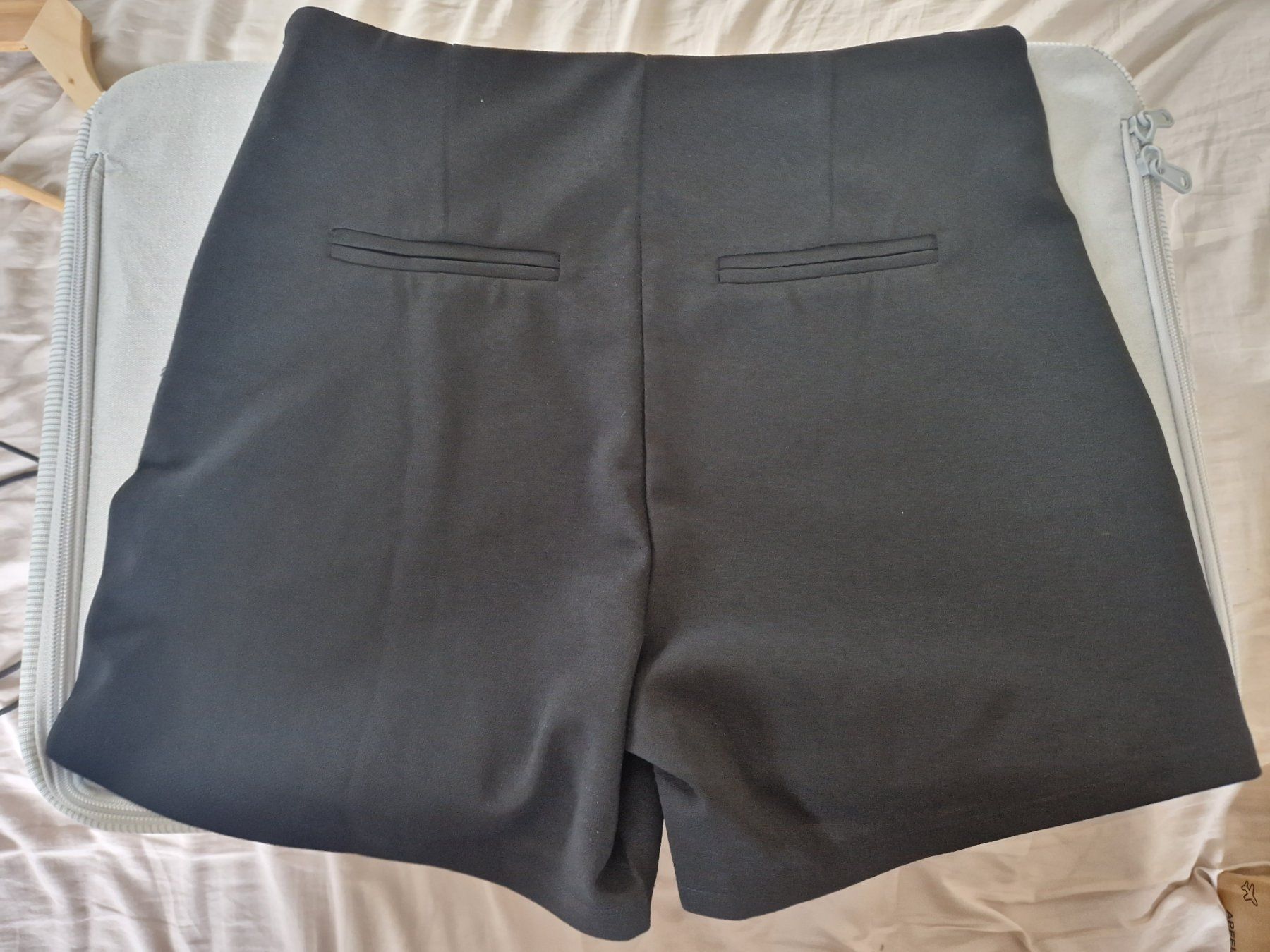 Pantalons: Shorts – Neuf (Voir description) à Däniken SO par ali_z5pd 1