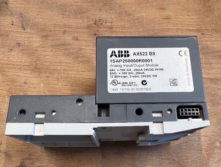 Sistema di controllo: ABB SPS / AX522 B9 Ausgangsmodul / DC523 Eingangsmodul – Usato da Romanshorn venduto da Heizungsreglerkaufen 3