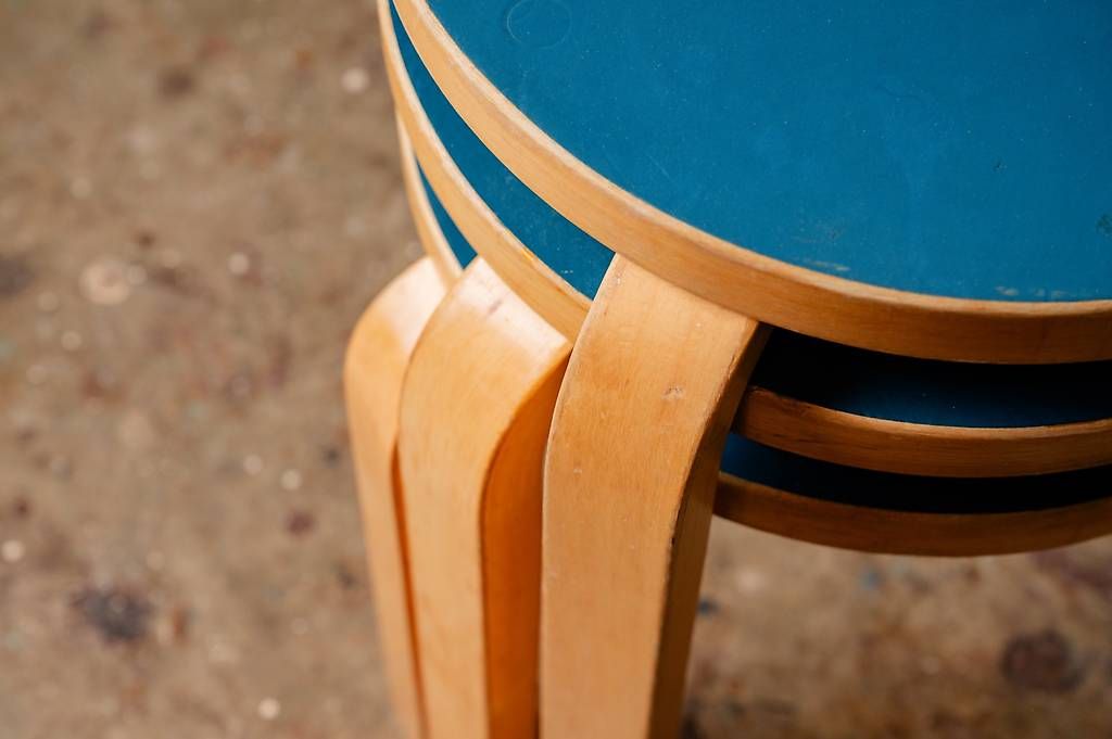 Aalto Sgabelli: Alvar Aalto Hocker 60 – Usato da Beringen venduto da 8222Beringen 2