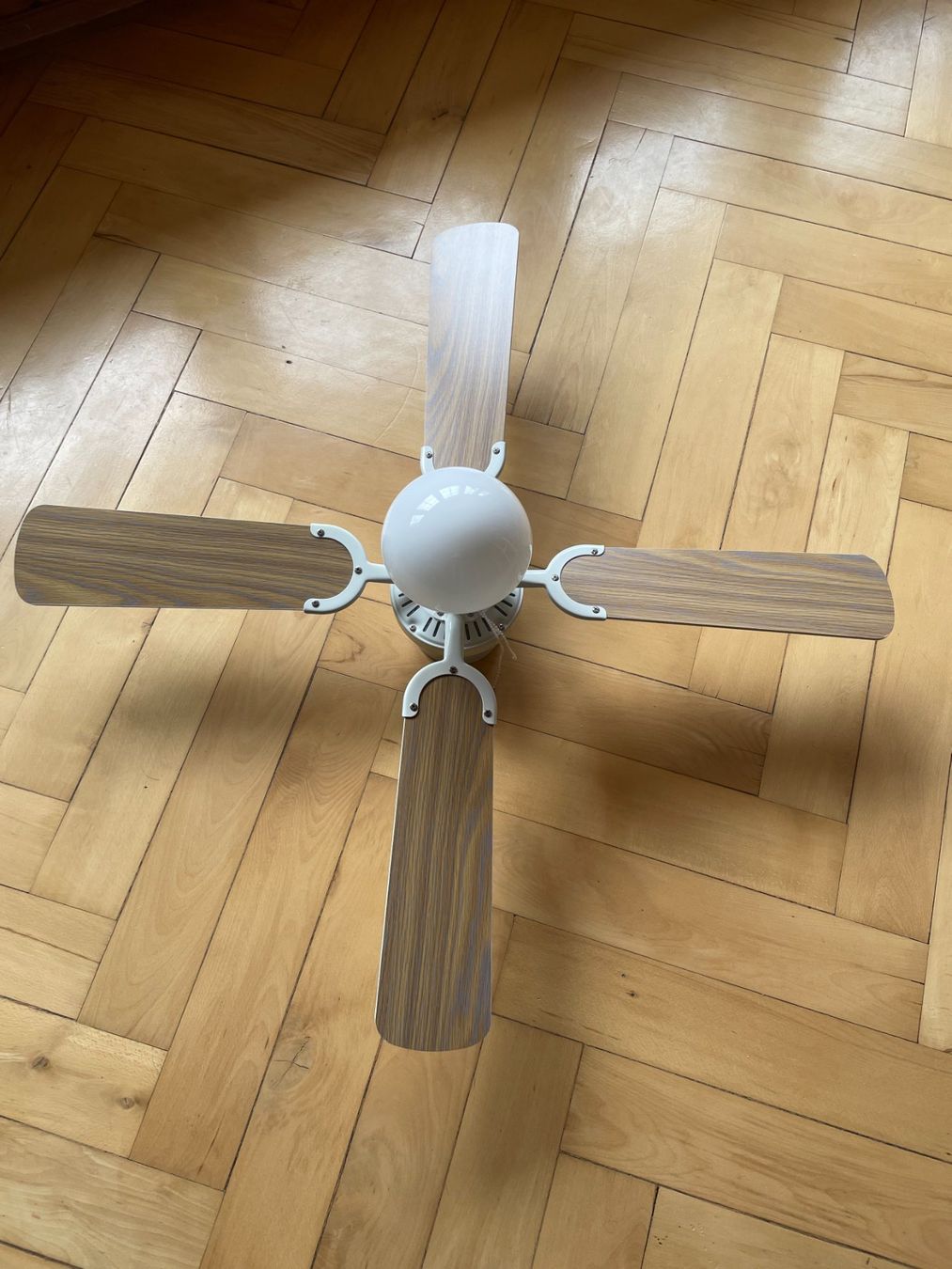 Ventilatoren: Deckenventilator – Gebraucht aus Hinwil von Mvera 2