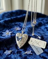 Designer Halskette mit Herz mit blauem Schmetterling-A&C Neu