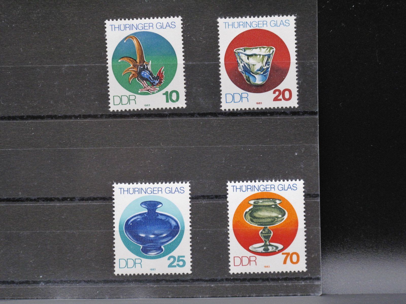 Tutti i francobolli: DDR 1983 Thüringer Glas ** – Usato da Wil SG venduto da fva01