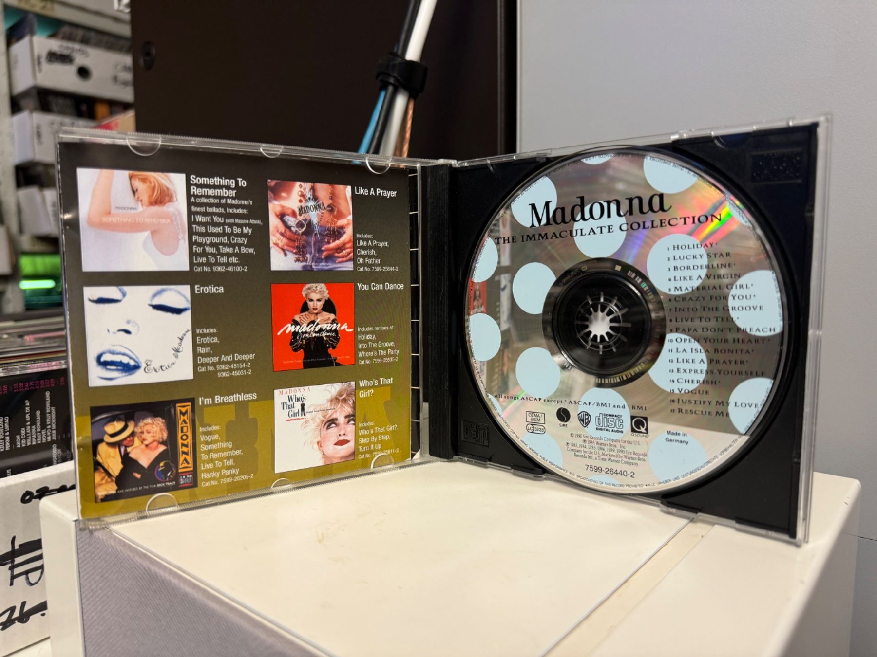 CD: Madonna - The Immaculate Collection - HA11I – Nuovo (secondo la descrizione) da Küsnacht ZH venduto da swisssales.net 2