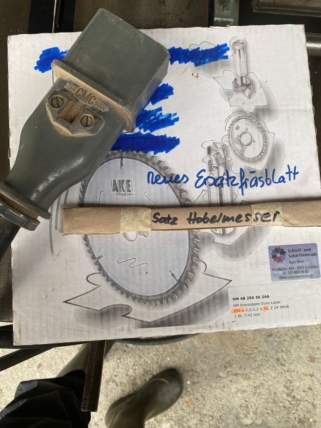 Alle Maschinen: Fräse / Abricht-Dickenhobelmaschine zu verkaufen – Gebraucht aus Schüpfen von andreas0170 4