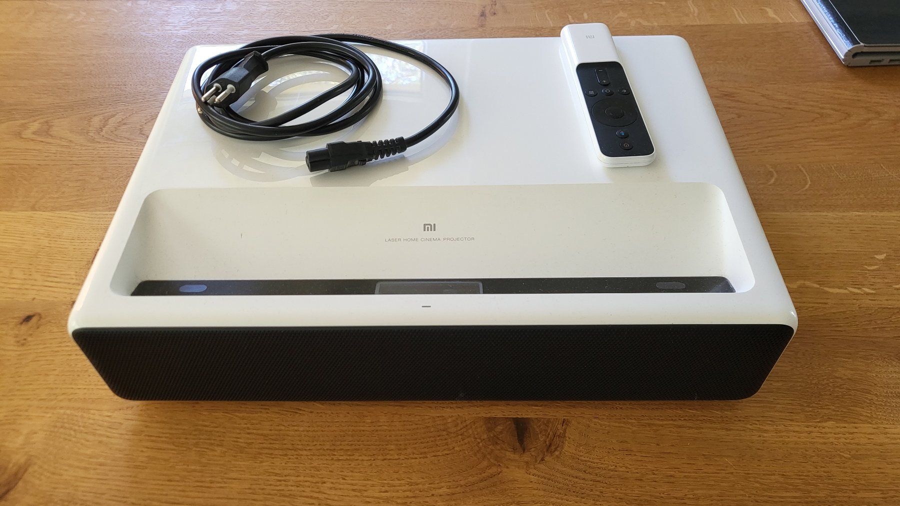 Xiaomi Proiettori: Xiaomi Mi150 UST Laser Beamer – Usato da Zollikerberg venduto da neverone.0