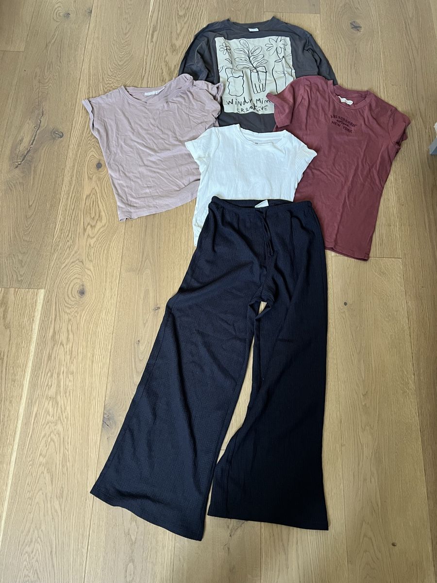 Lotti & Set di vestiti: Mädchen Kleiderset Gr. 146/152 – Usato da Wädenswil venduto da Atlantida01