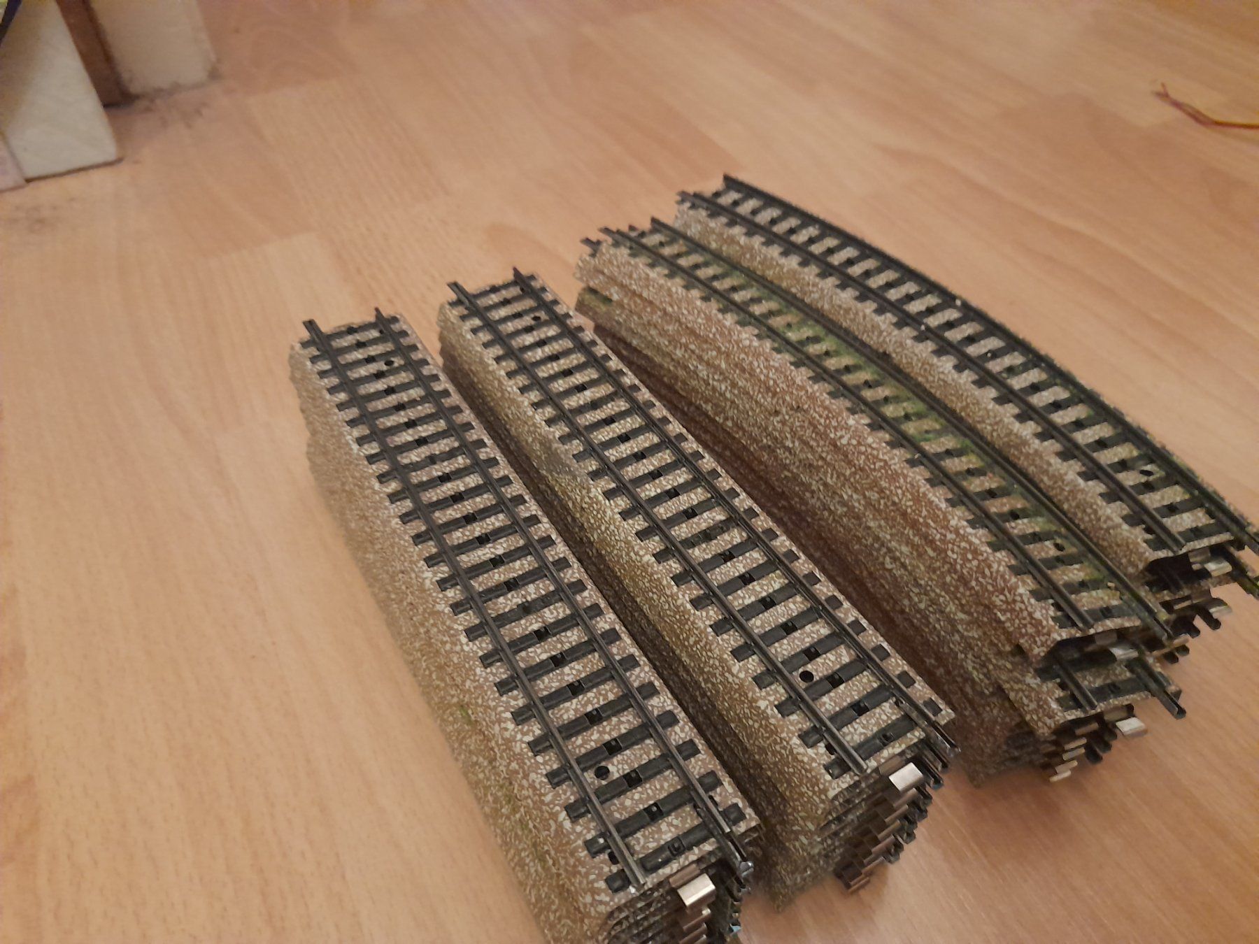 Märklin Modellini di ferrovie: Märklin H0 Geleise Set – Usato da Lustmühle venduto da chevi03 1