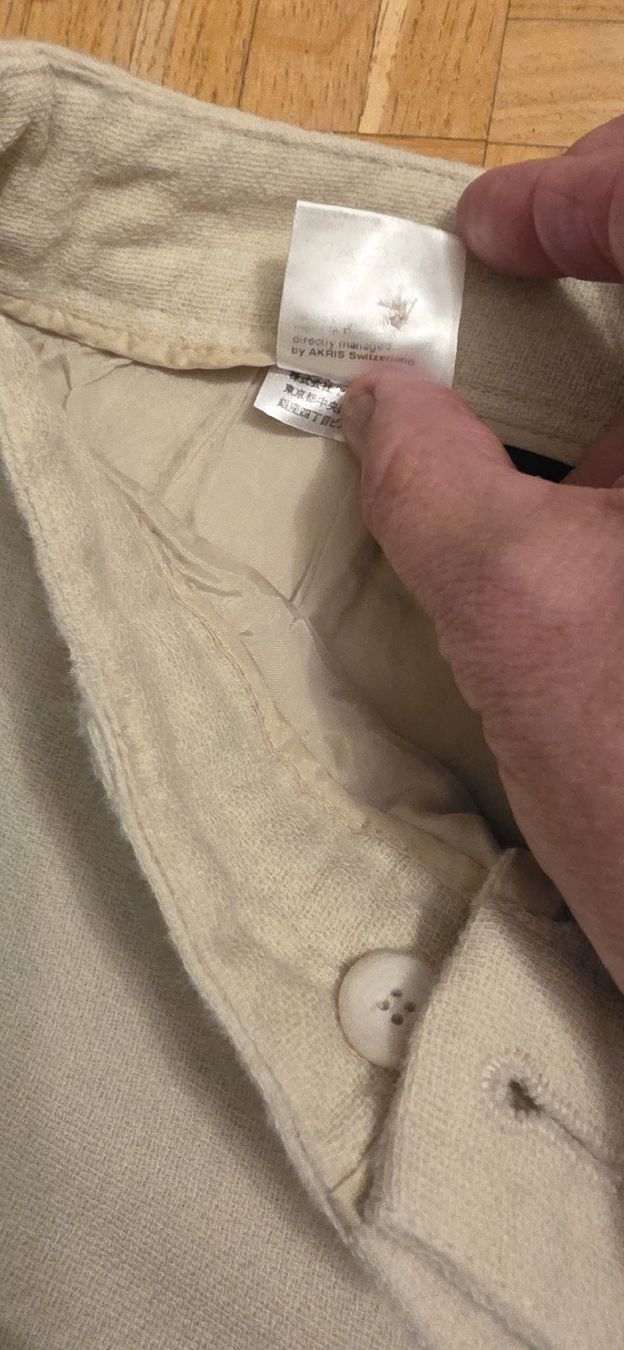 Akris Pantaloni: Akris Hose beige Grösse 38  – Usato da St. Gallen venduto da mania03 3