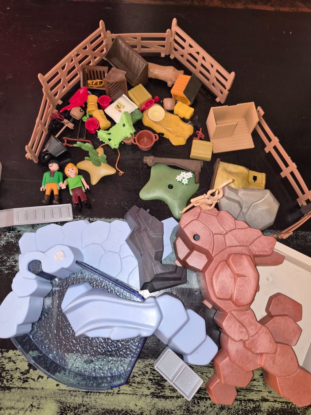 Playmobil Giocattoli: Lot playmobil – Usato da Bévilard venduto da CHUCKMAVIS