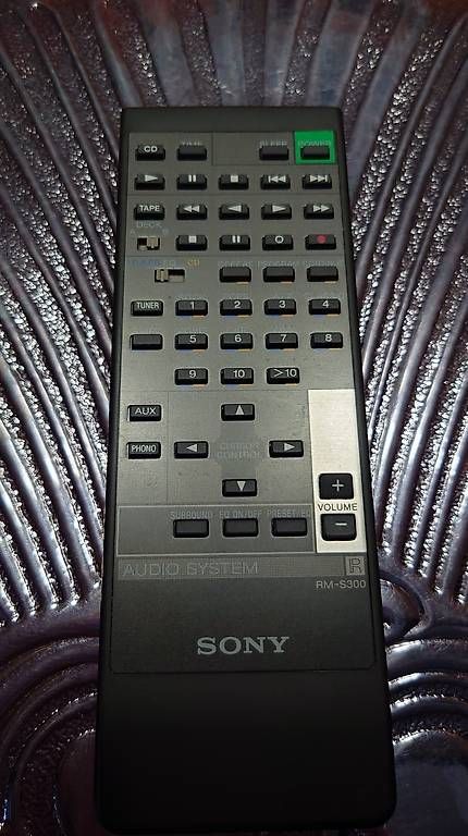 Fernbedienungen: Fernsteuerung Sony RM-S300 – Gebraucht aus La Neuveville von Okapo