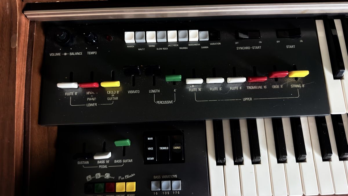 Yamaha Instruments de musique: Yamaha Electone BK-5C 1976 Orgel – D'occasion à Embrach par Larissagrue 1