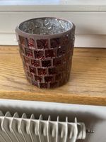 Wunderschönes Teelichtglas, Mosaikmuster, Rot-Silber!