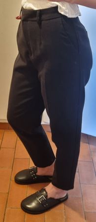 Schwarze Stoffhose, Gr. 38