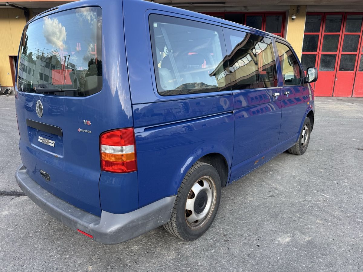 VW Autos: VW T5 3.2 V6 4MOTION blau 7 Sitze – D'occasion à Samedan par Cram85 2
