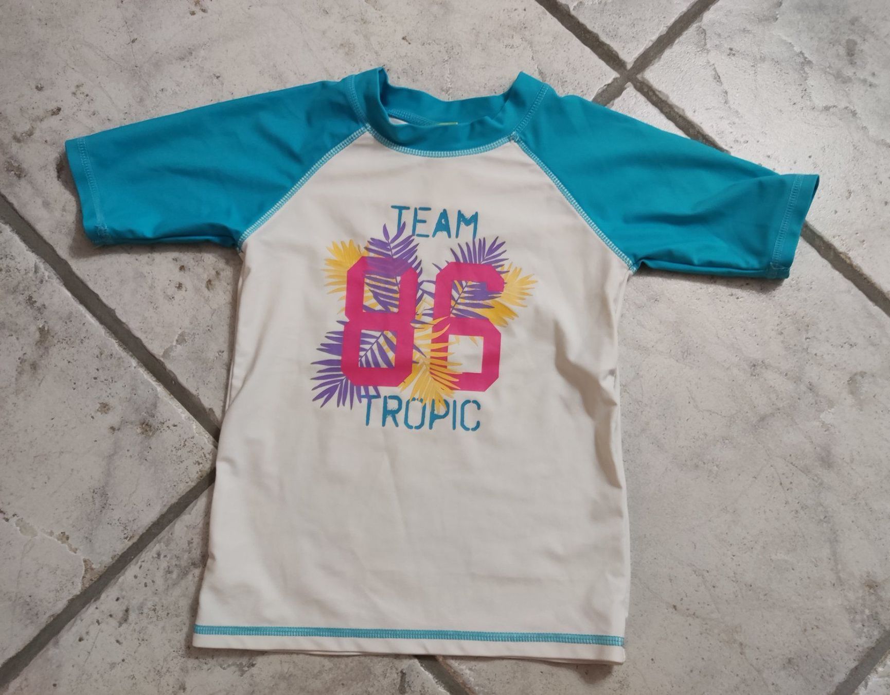 Costumi da bagno & Bikini: UV Badeanzug Mädchen Gr.98 – Usato da Chur venduto da Rodanisa 1