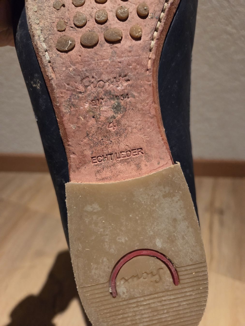 Scarpe da donna: Sioux Halbschuh Echtleder dunkelblau Grösse 4/ 37 – Usato da St. Gallen venduto da ali_tms5 3