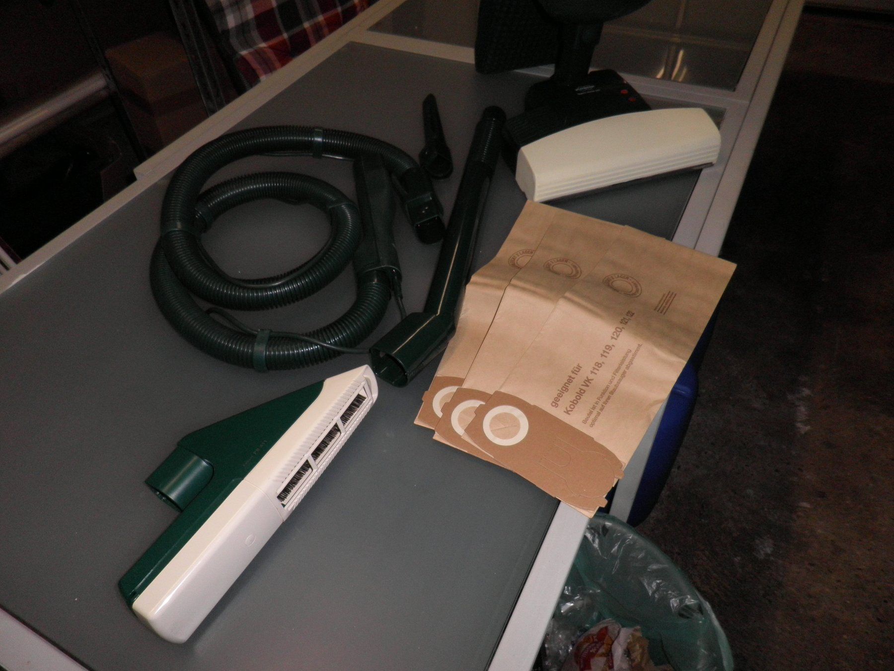 Vorwerk Aspirapolveri & Accessori: Tornado/Vorwerk VK120 – Usato da Oftringen venduto da shoptwotrade 6