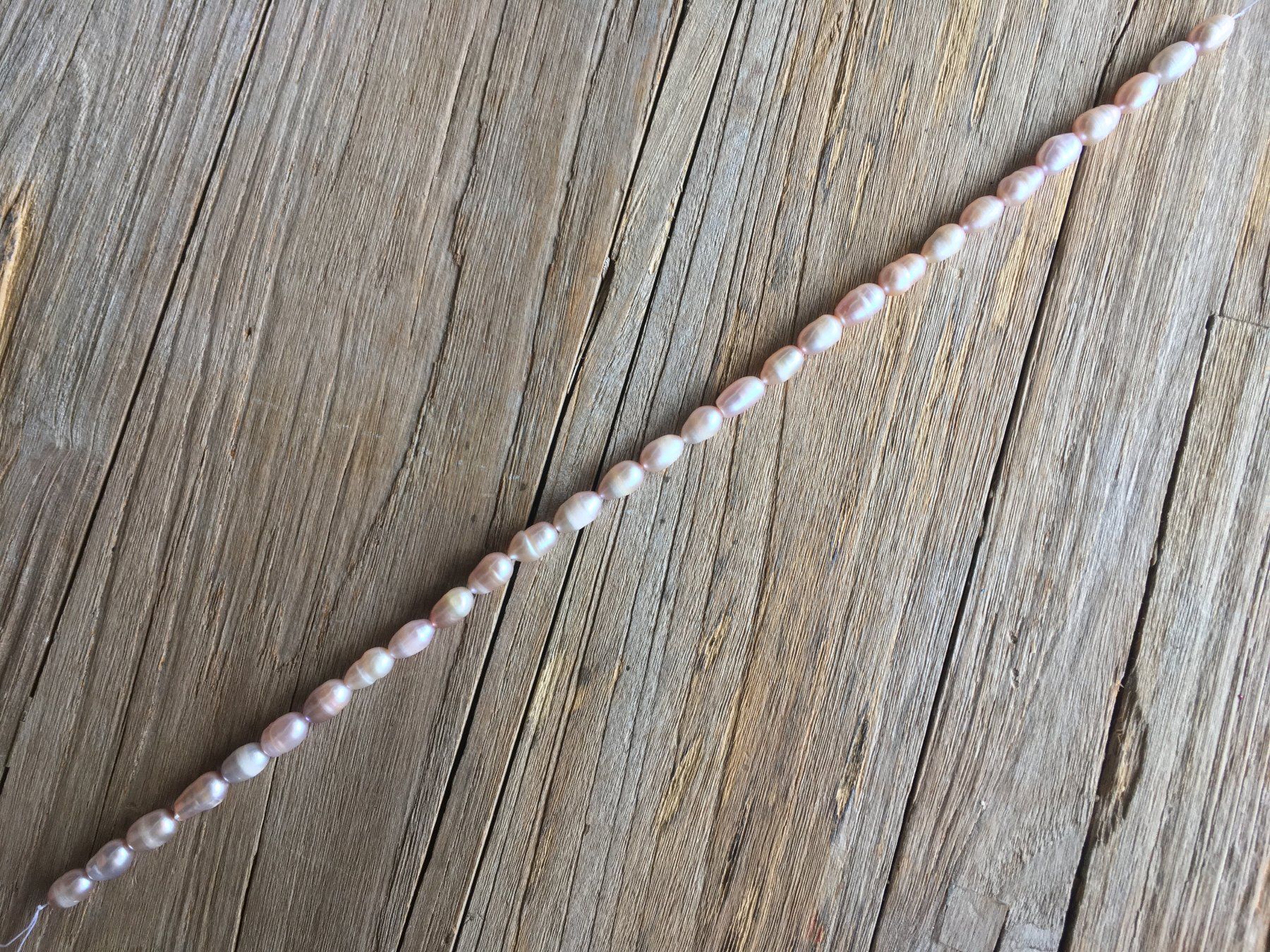 Ketten: PERLEN  KETTENSTRANG  PERLEN ca.12x8mm  LÄNGE 37cm – Neu und originalverpackt aus Aesch ZH von LiquidAktion 8