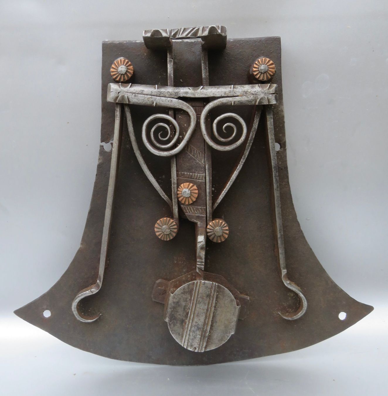 Cadenas: GOTISCHES TRUHENSCHLOSS – D'occasion à BERN par erassmusvonrotterdam