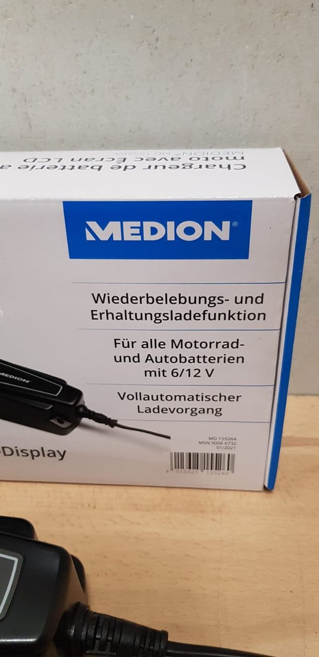 Ladegeräte: Batterie Ladegerät Auto und Motorrad (Oldtimer) – Gebraucht aus Unterägeri von Chartbreaker 5