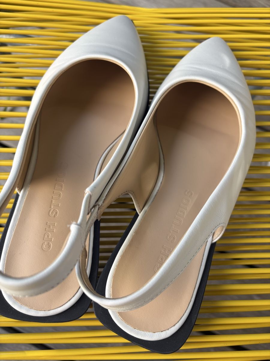 Damenschuhe: CPH STUDIOS Pumps offwhite Grösse 38 neu – Neu und originalverpackt aus Rüttenen von Peace61 3